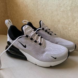 Nike Air Max 270